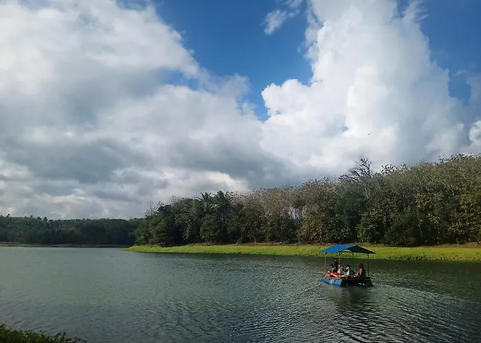 リゾート Taman Wana Palasari 3*