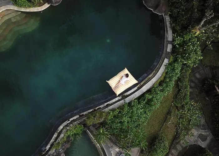 Taman Wana Palasari リゾート ネガラ
